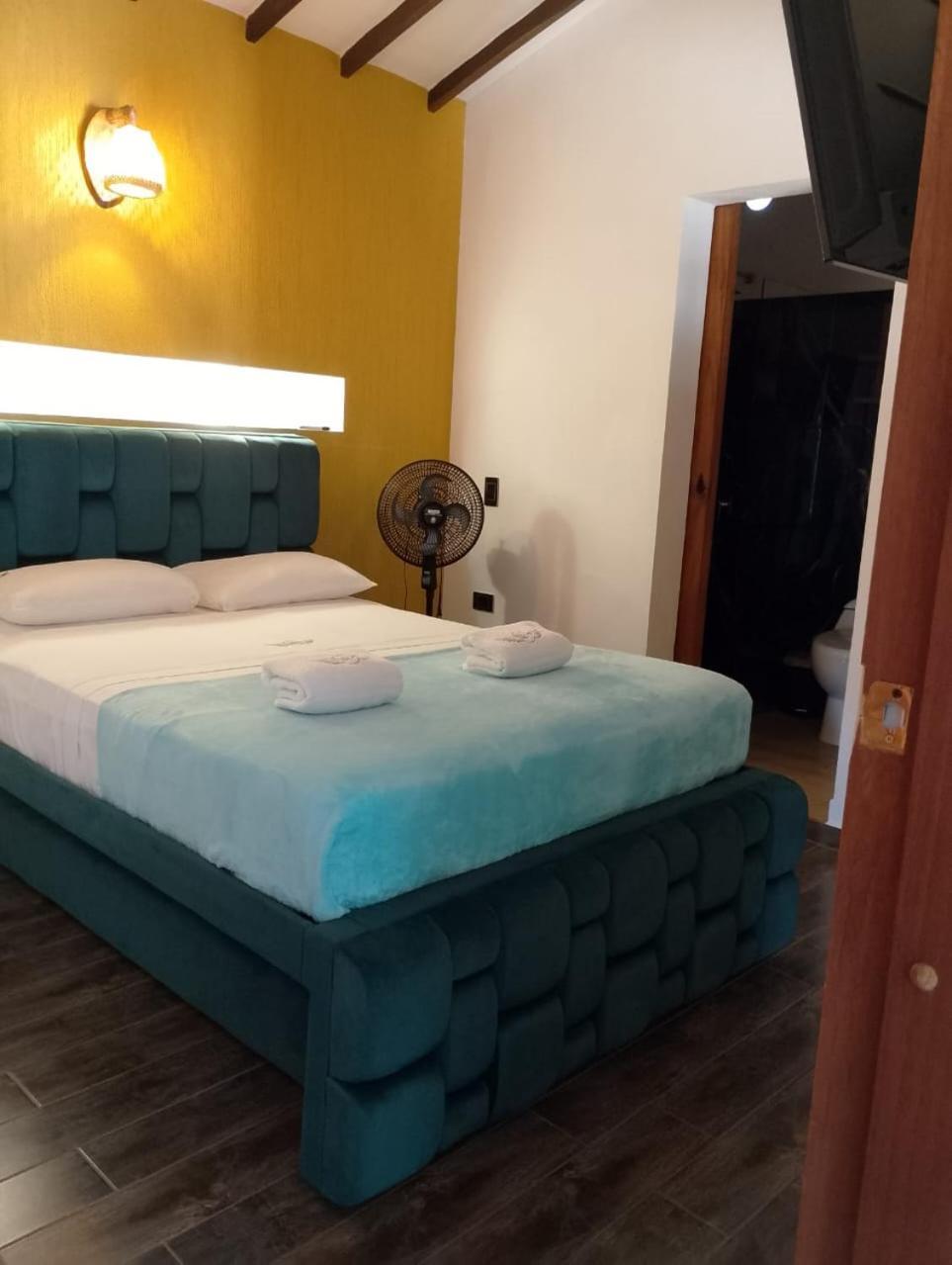 Casa Iris Boutique Hotel *